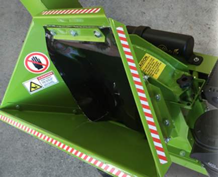 The wide open chute allows you to easily feed the beast more riddled branches saving you some valuable pruning time!